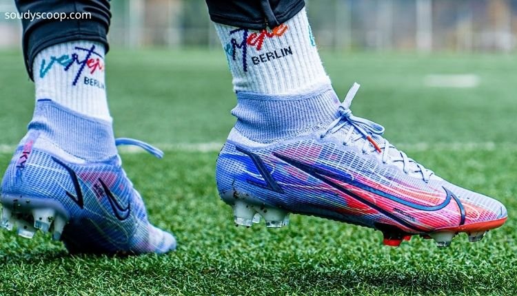 The Truth About Football Boots for Different Positions: How to Choose the Right Pair for You 3 How to Decide Which Football Boots to Buy
