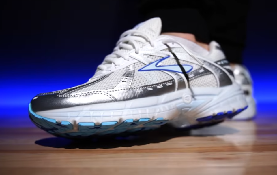 the Brooks Adrenaline GTS10 Retro Review